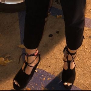 shoe dazzle-black suede/leather lace up heels